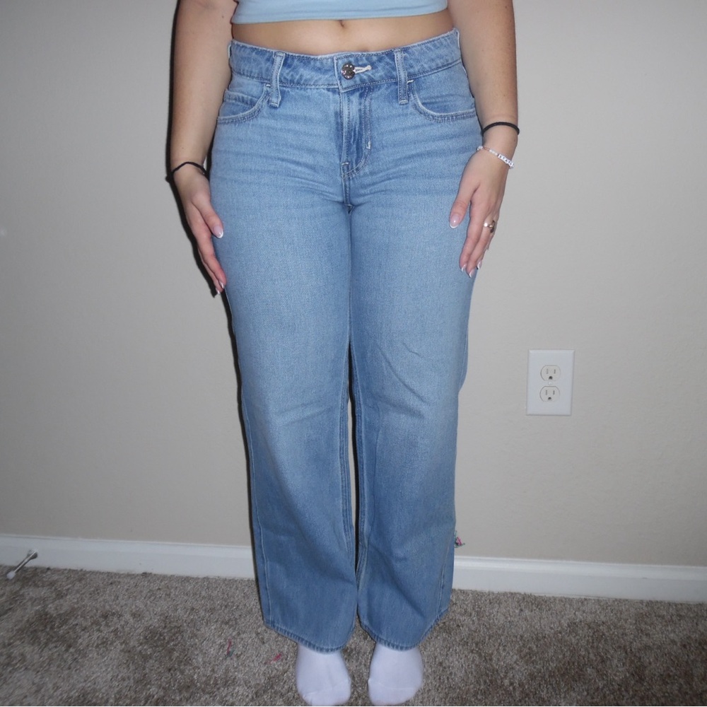 Hollister Low Rise Baggy Jeans